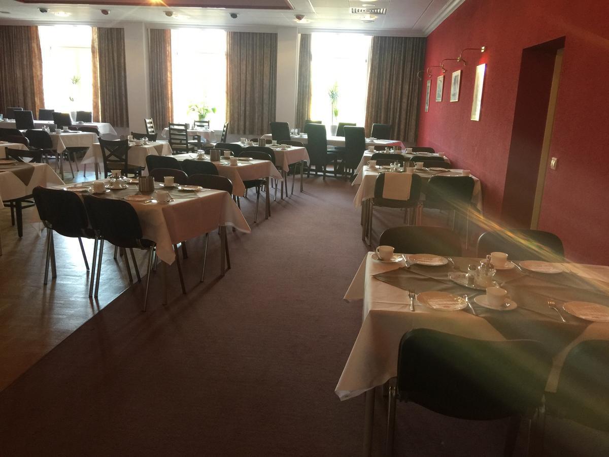 Zur Eldenburg 3*